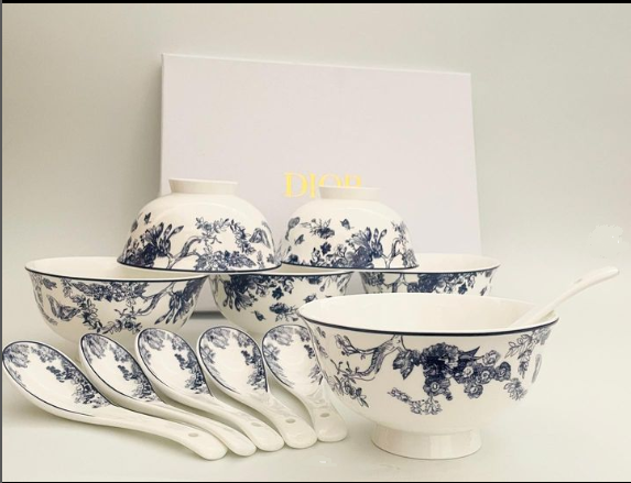  Set of six Porcelain Bowls from Hermes